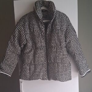 CHANEL Monochrome Patterned Puffer Jacket